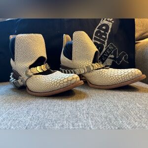 Freebird by Steven Blade White Snake Size 8